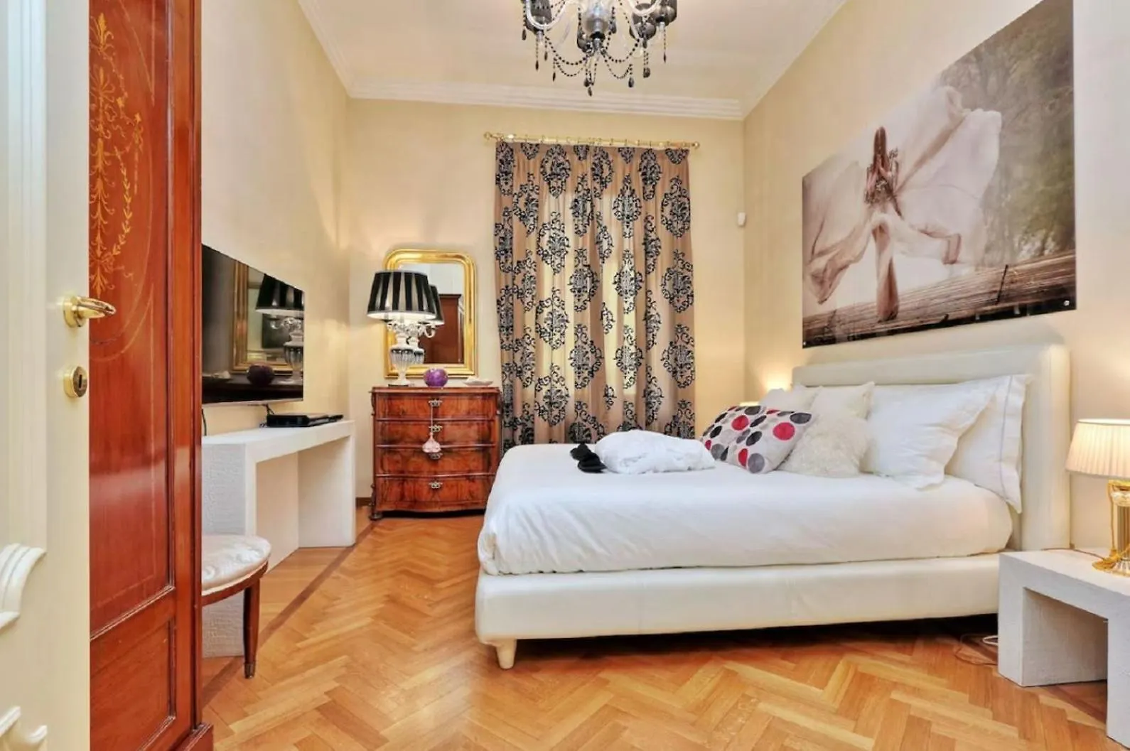 Rosella Fontana Di Trevi Villa Rome Holiday home