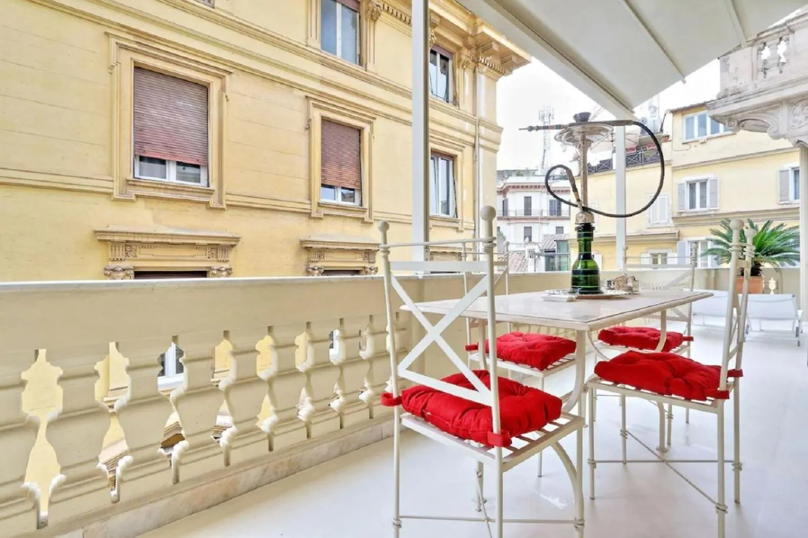 Rosella Fontana Di Trevi Villa Rome Holiday home