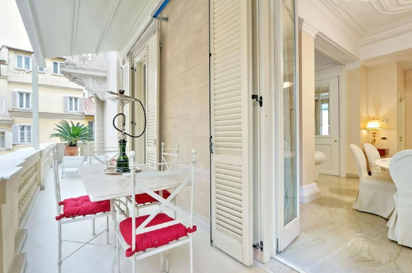 Rosella Fontana Di Trevi Villa Rome Holiday home