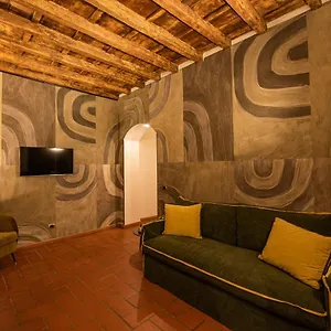 Anna Trevi 52 Luxury Rome